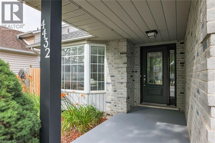 Property Photo:  4432 Dennis Avenue  ON L3J 0E3 