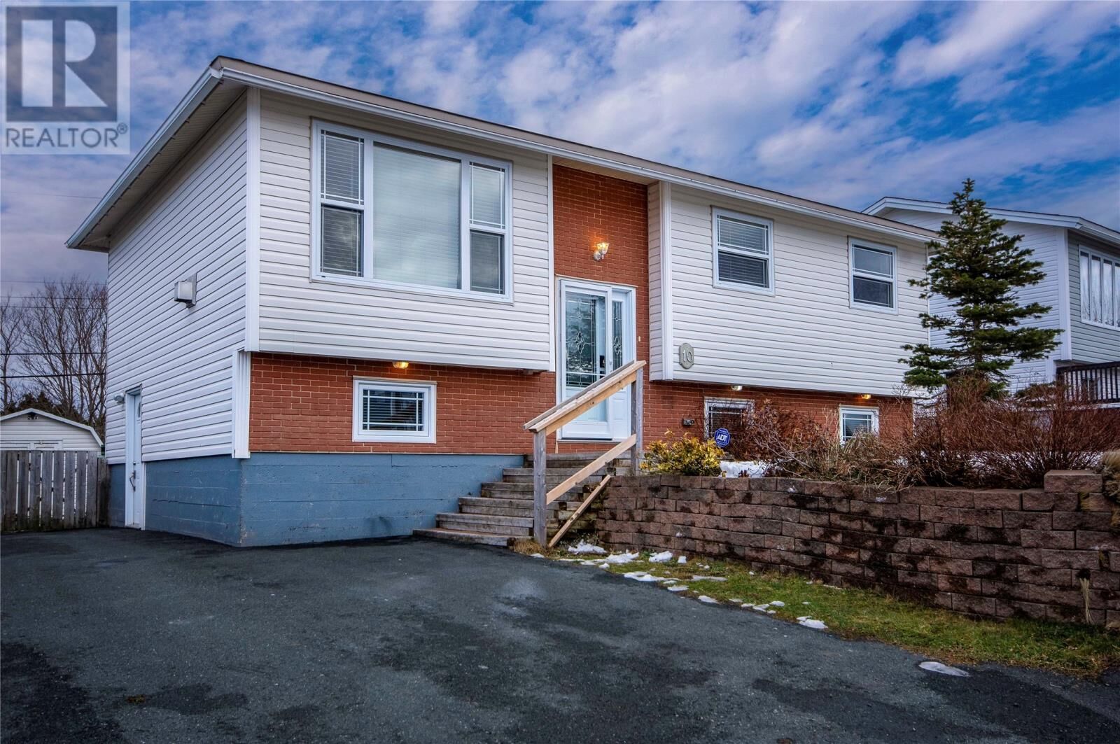 Property Photo:  10 Silverton Street  NL A1G 1S1 