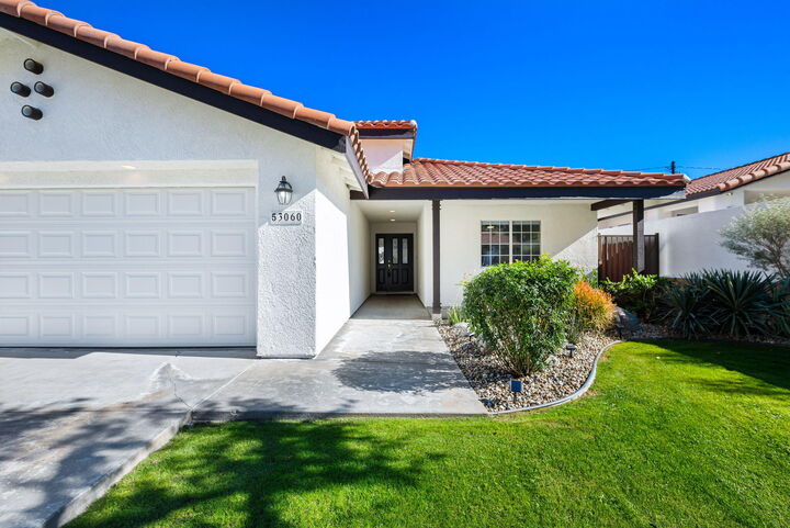 Property Photo:  53060 Avenida Diaz  CA 92253 