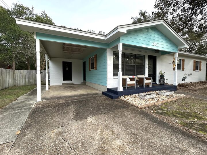 Property Photo: 30 Palmetto Drive FL 32569