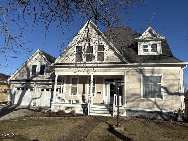 Property Photo:  79 3rd Street N  ND 58436 