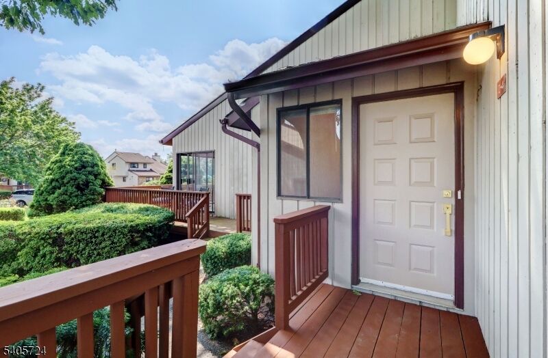 Property Photo:  250 Ridgedale Ave 4  NJ 07932 