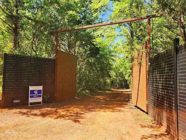 Property Photo:  20169 County Road 445  TX 75771 
