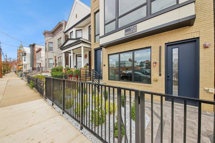 Property Photo:  134 Hancock Ave 3  NJ 07307 