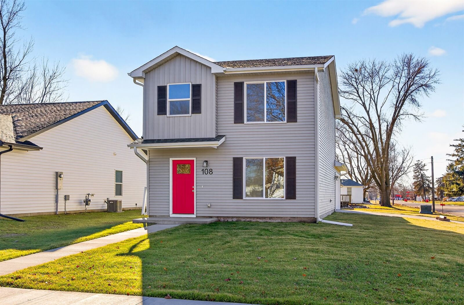 Property Photo:  108 3rd Avenue  IA 50244 