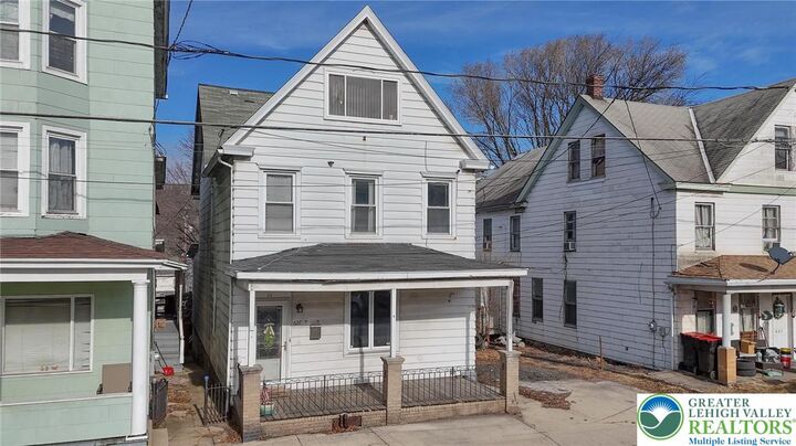 Property Photo: 627 E Patterson Street PA 18232