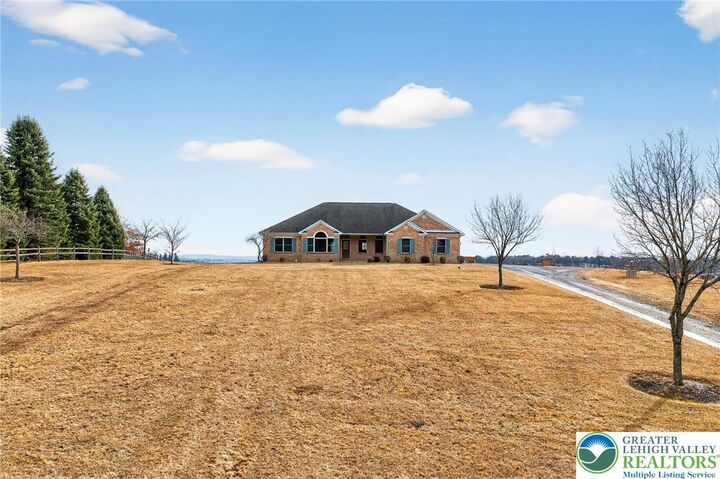 Property Photo:  3338 Spring Valley Road  PA 18080 