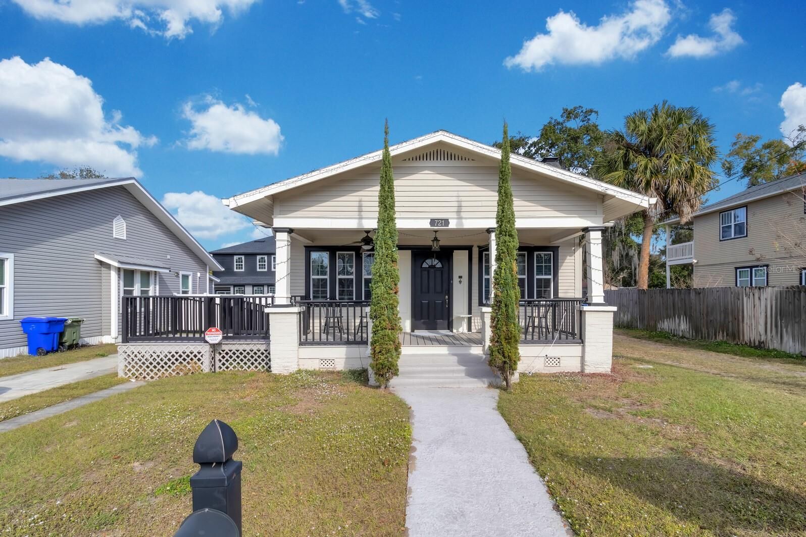 Property Photo:  721 Mabbette Street  FL 34741 