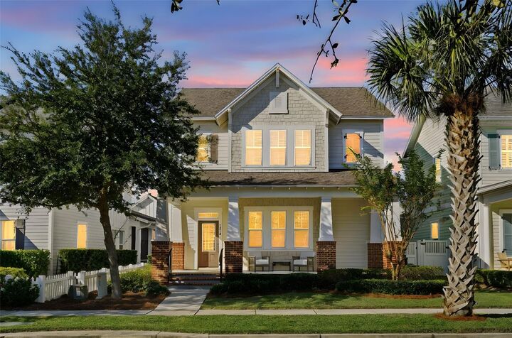 Property Photo: 1016 Huntspoint Street FL 34787