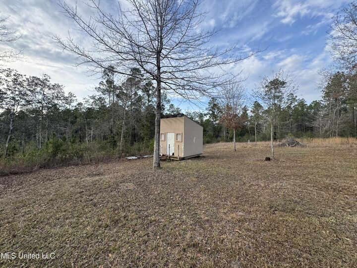 Property Photo: 20261 Fox Ridge Drive MS 39574