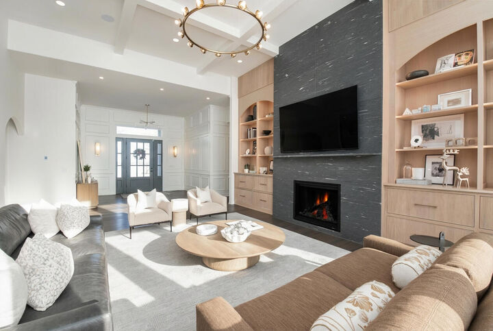 Property Photo: 1829 W Mill Rd WI 53037