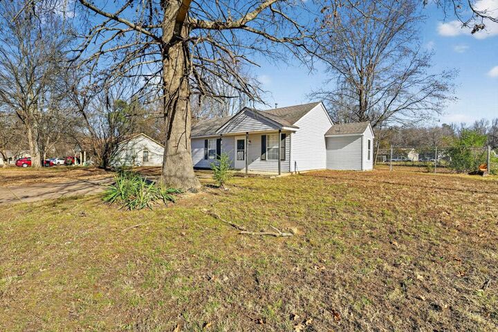 Property Photo:  3864 Black Forest Dr  TN 38128 
