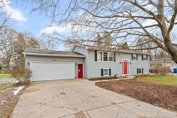 Property Photo: 2534 William Avenue MI 49424