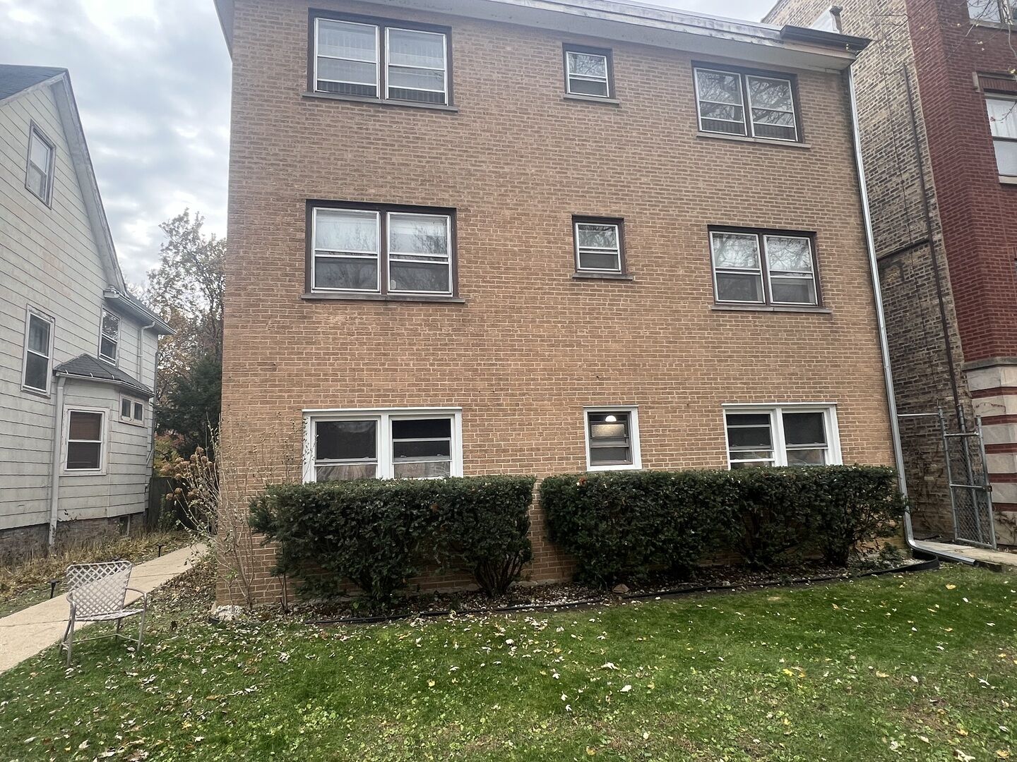 Property Photo:  1517 W Lunt Avenue 1A  IL 60626 