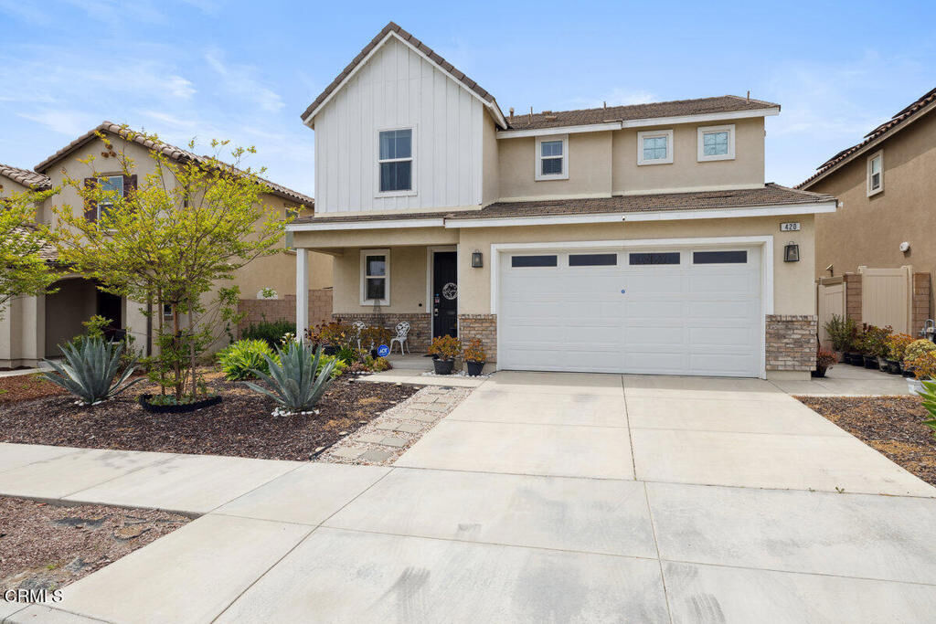 Property Photo: 420 Celebration Lane CA 93060