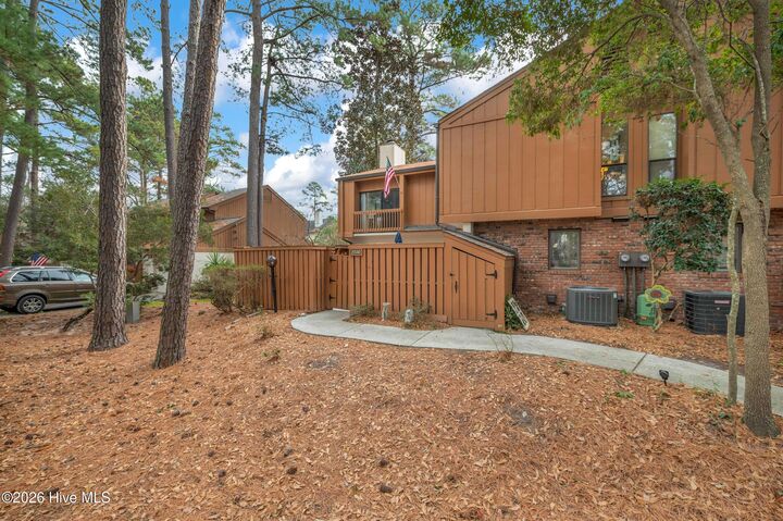 Property Photo:  2030 Albert Circle  NC 28403 