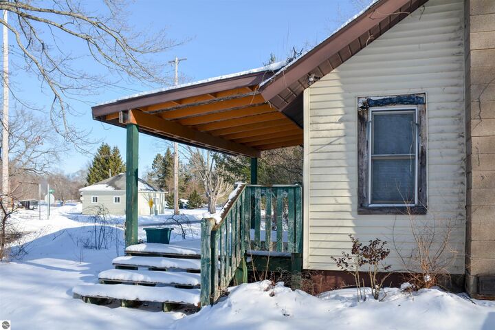 Property Photo:  18495 W Cleon Street  MI 49625 