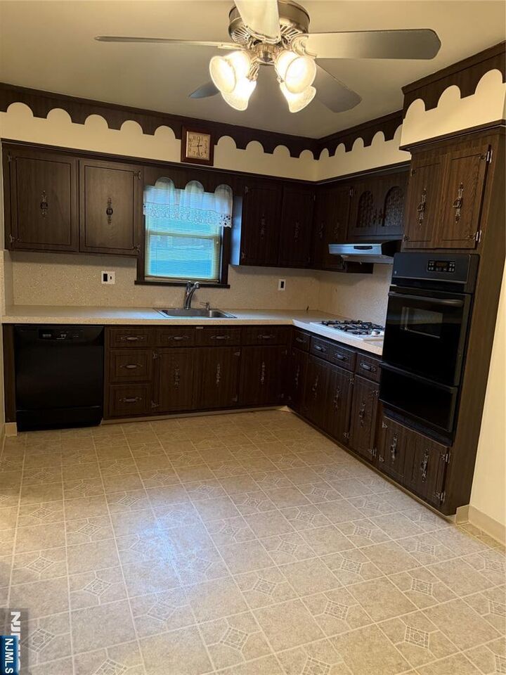 Property Photo:  419 Elm Street 2  NJ 07032 