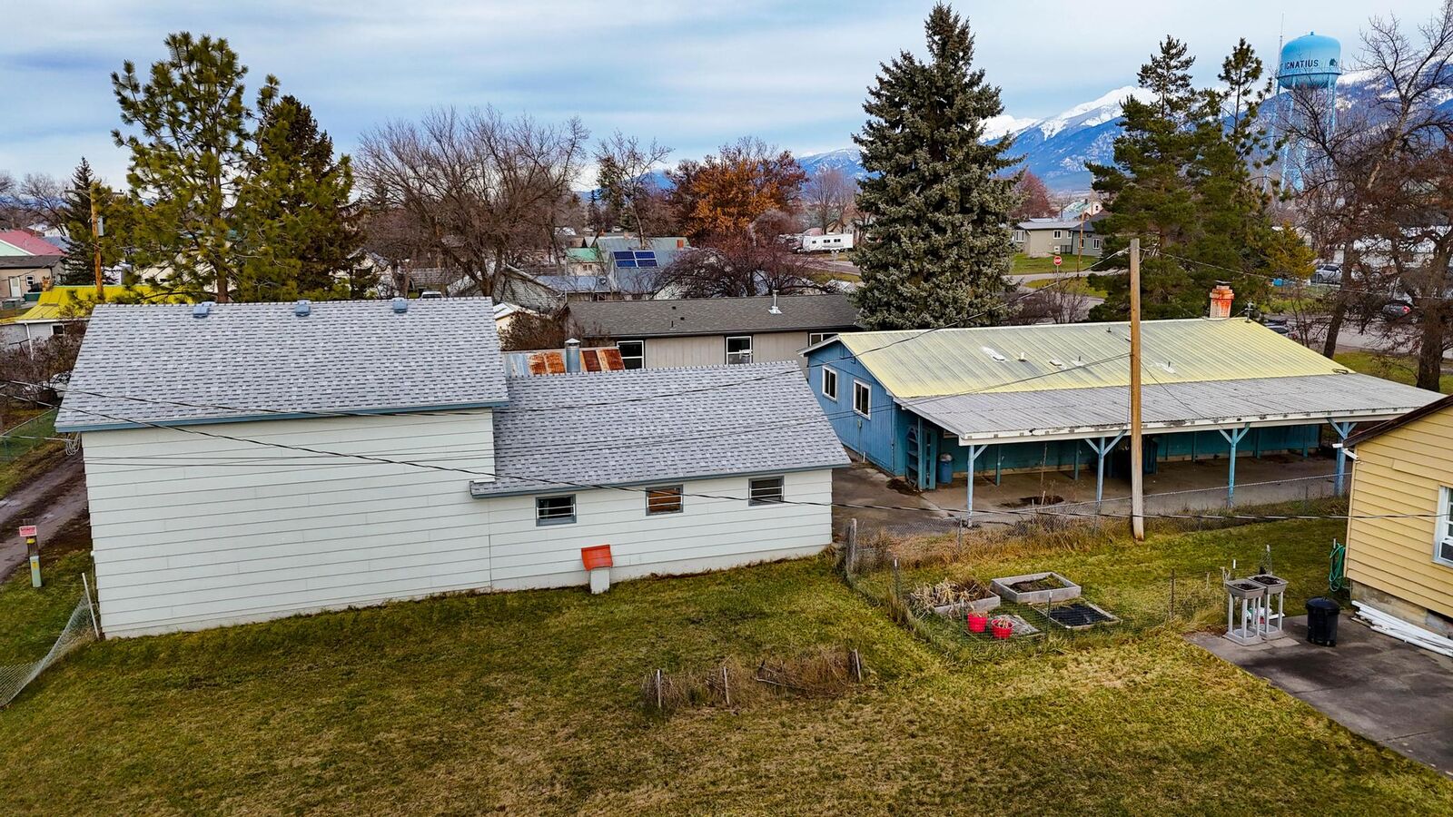 Property Photo: 317 2nd Avenue MT 59865