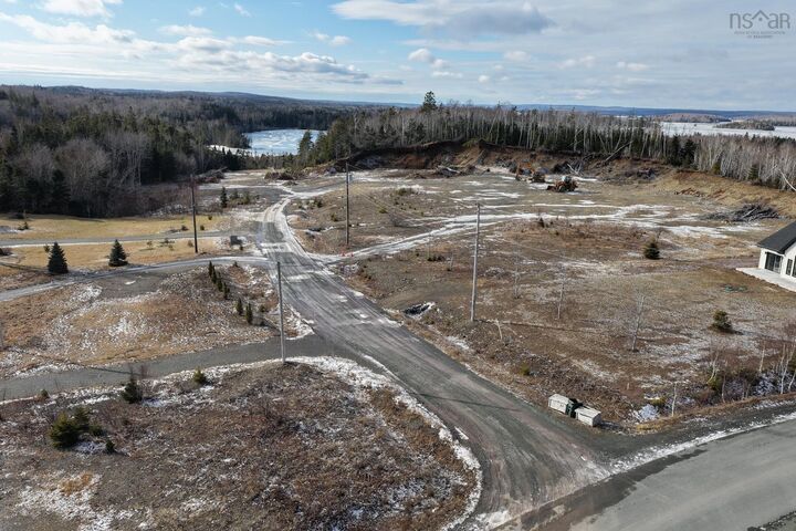2025-2 Ceilidh Drive — photo 1