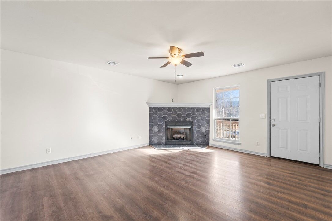 Property Photo:  6001 W Knoll View Way  AR 72758 