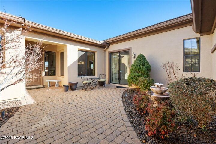 Property Photo: 1642 Constable Street AZ 86301