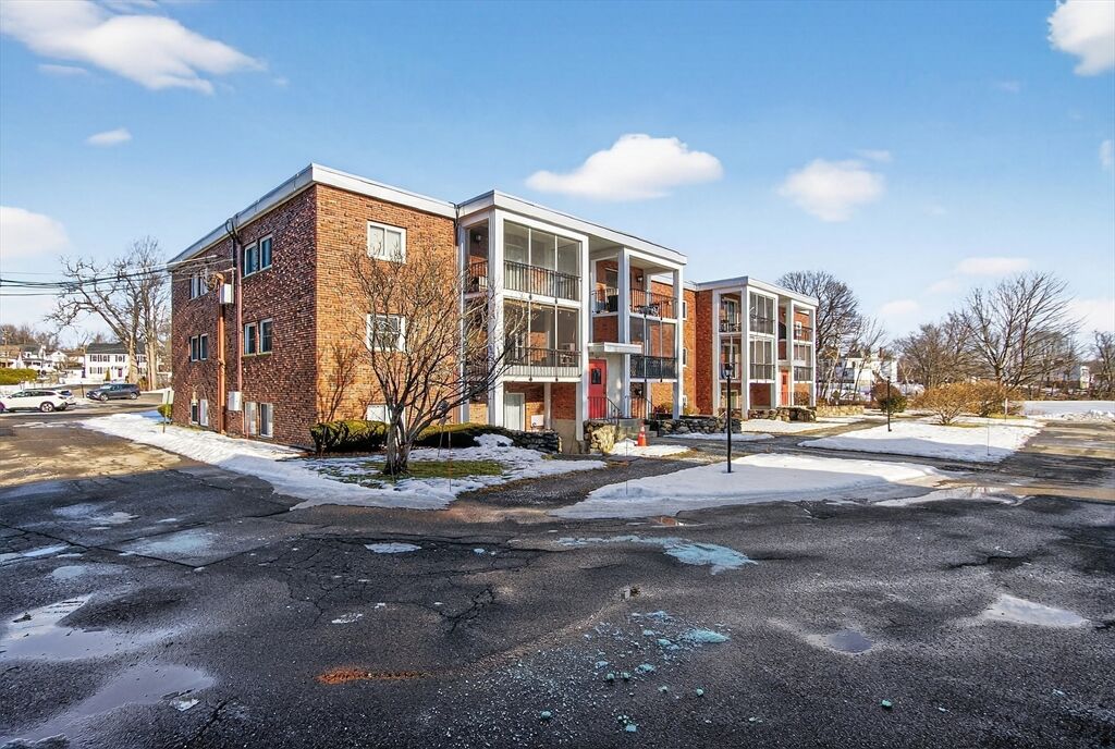 Property Photo:  144 West St 14  MA 01453 