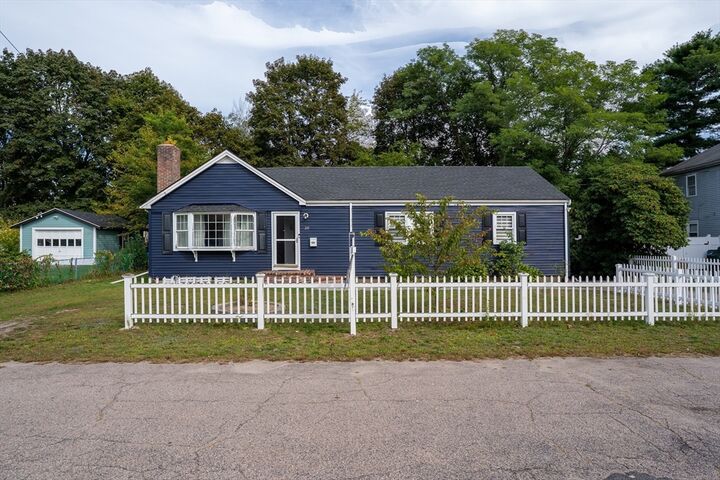 Property Photo:  20 Selwyn Road  MA 02368 