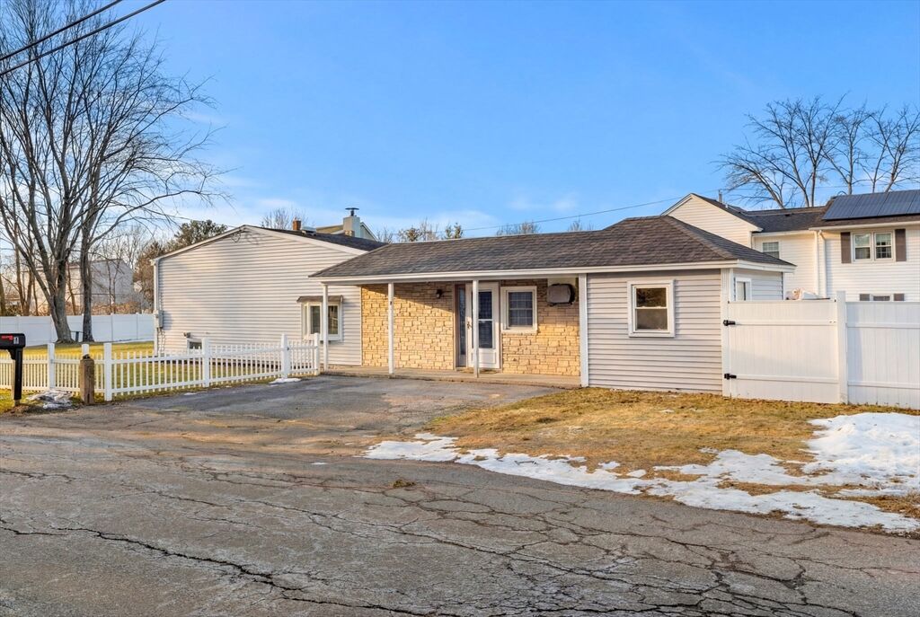 Property Photo:  3 Adams Ave  MA 01844 