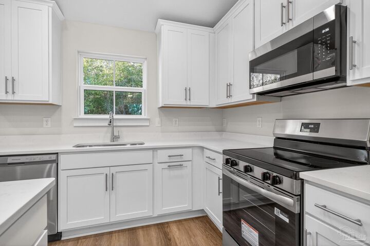 Property Photo:  1056 Barth Rd  FL 32577 