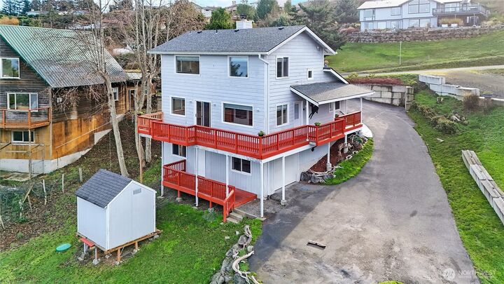 Property Photo: 320 N North Street WA 98382