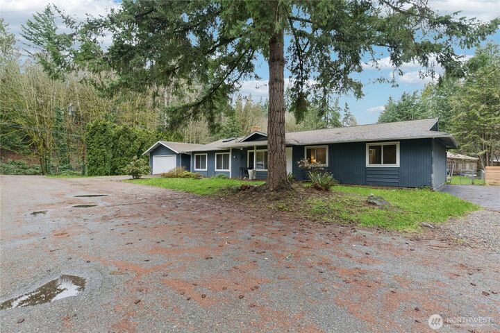 Property Photo:  20911 W Richmond Road  WA 98021 