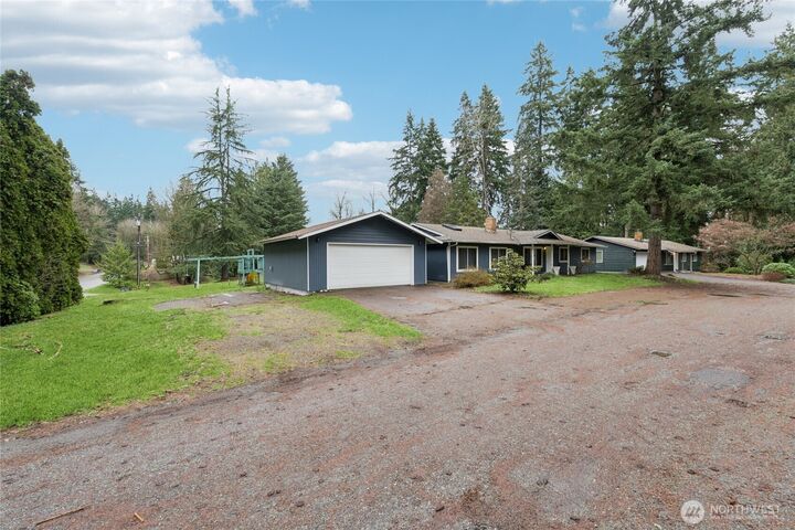 Property Photo:  20911 W Richmond Road  WA 98021 