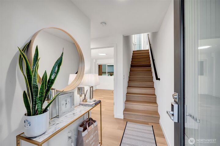 Property Photo:  7512  43rd Avenue S B  WA 98118 