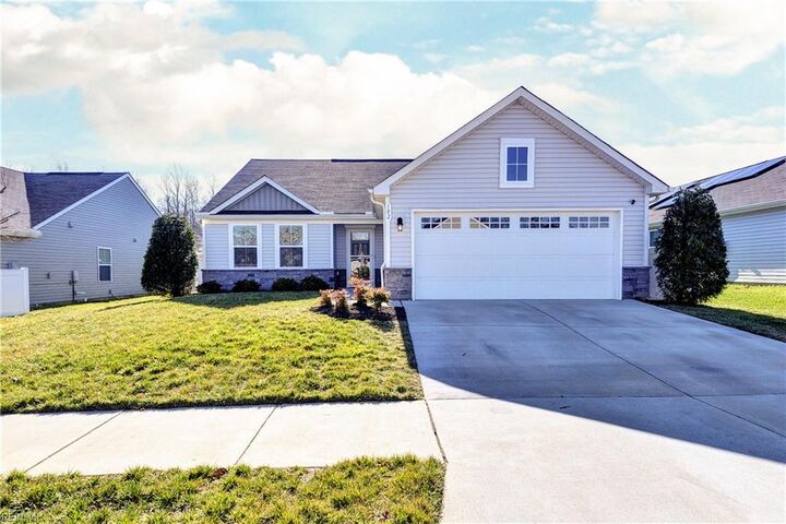 Property Photo:  102 Arbordale Loop  VA 23188 