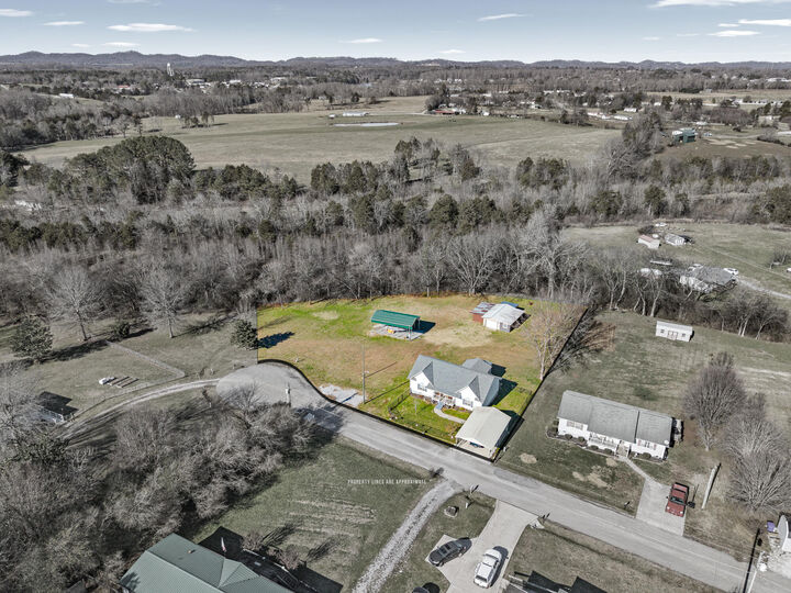 Property Photo:  334 Short Meadow Lane  TN 37354 