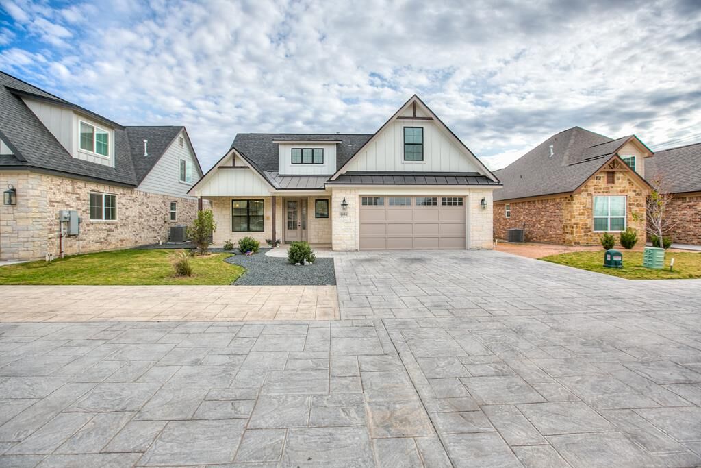 Property Photo:  1954 Beaty Rd  TX 76904 