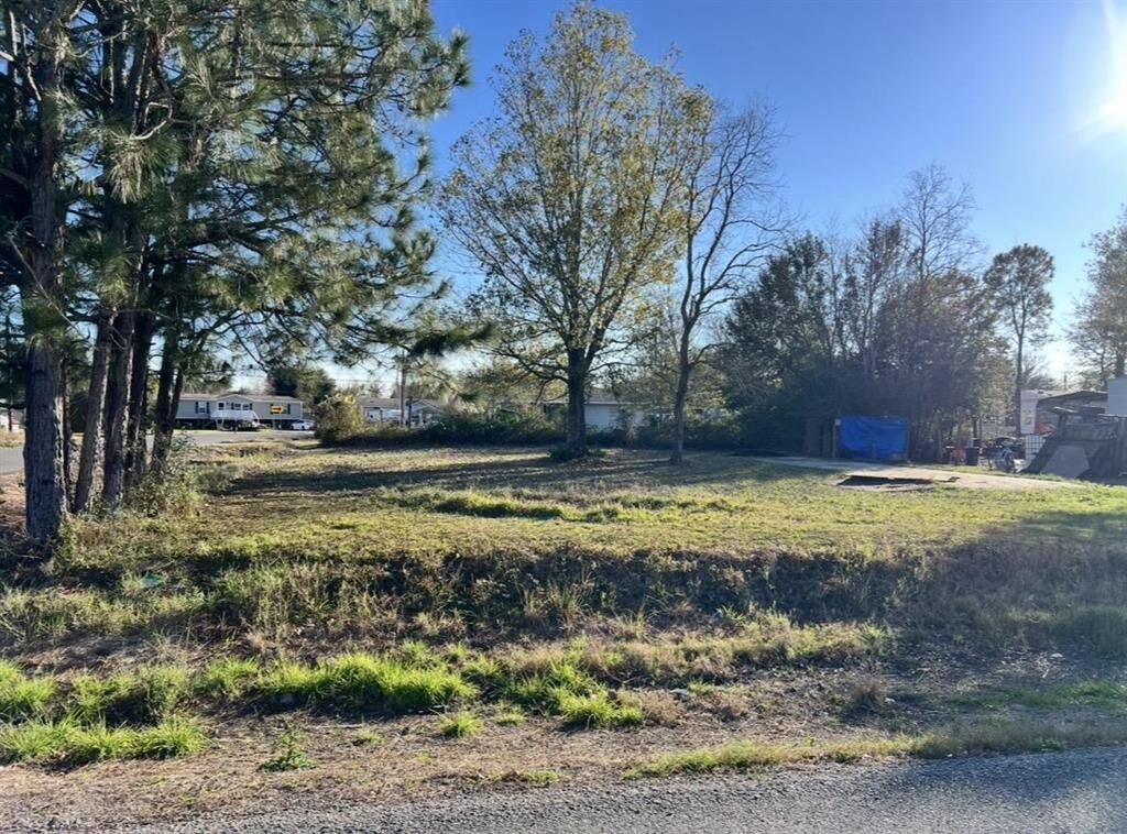 Property Photo:  2301 Salmon Street  LA 70605 