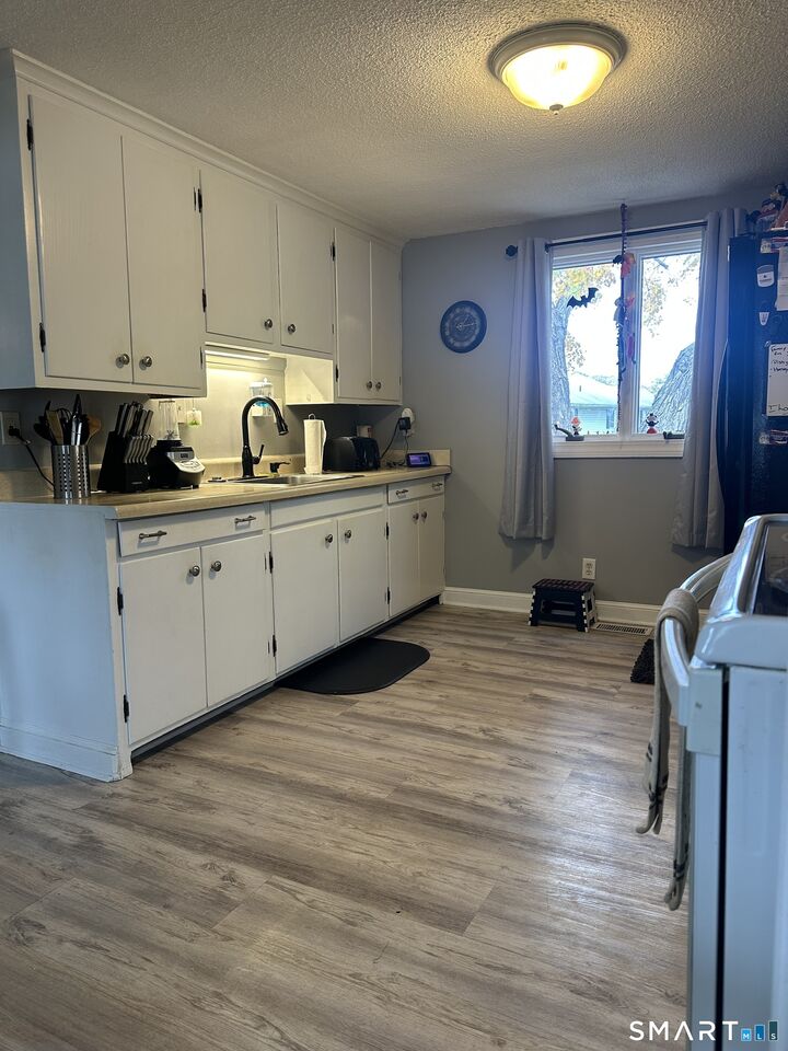 Property Photo: 1031 Meriden Road CT 06705