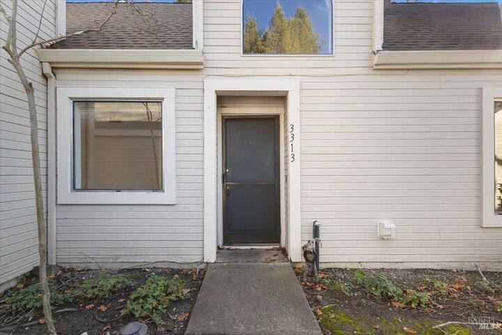 Property Photo:  3313 Yulupa Avenue  CA 95405 