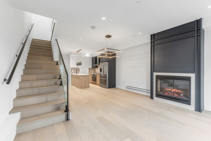 Property Photo: 7353 Oak Street BC V6P 1V9