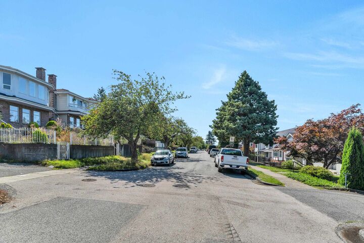 Property Photo: 5755 Dumfries Street BC V5P 3A7