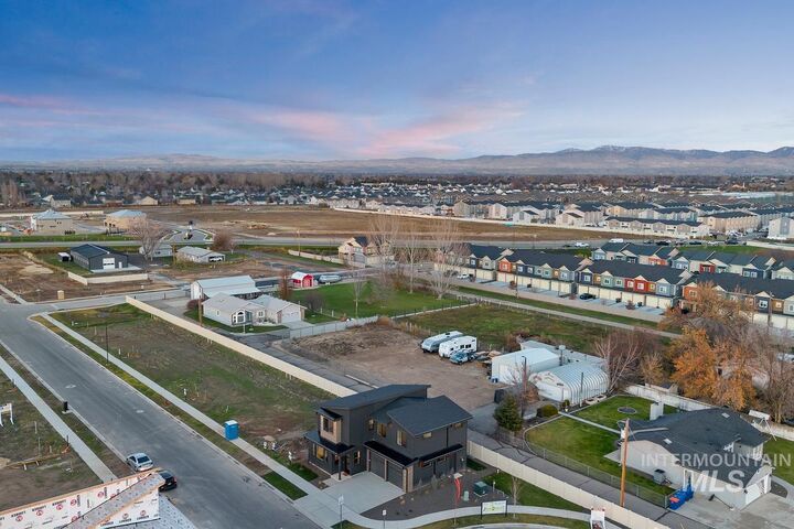 Property Photo:  53 N Feather Reed Ave.  ID 83642 