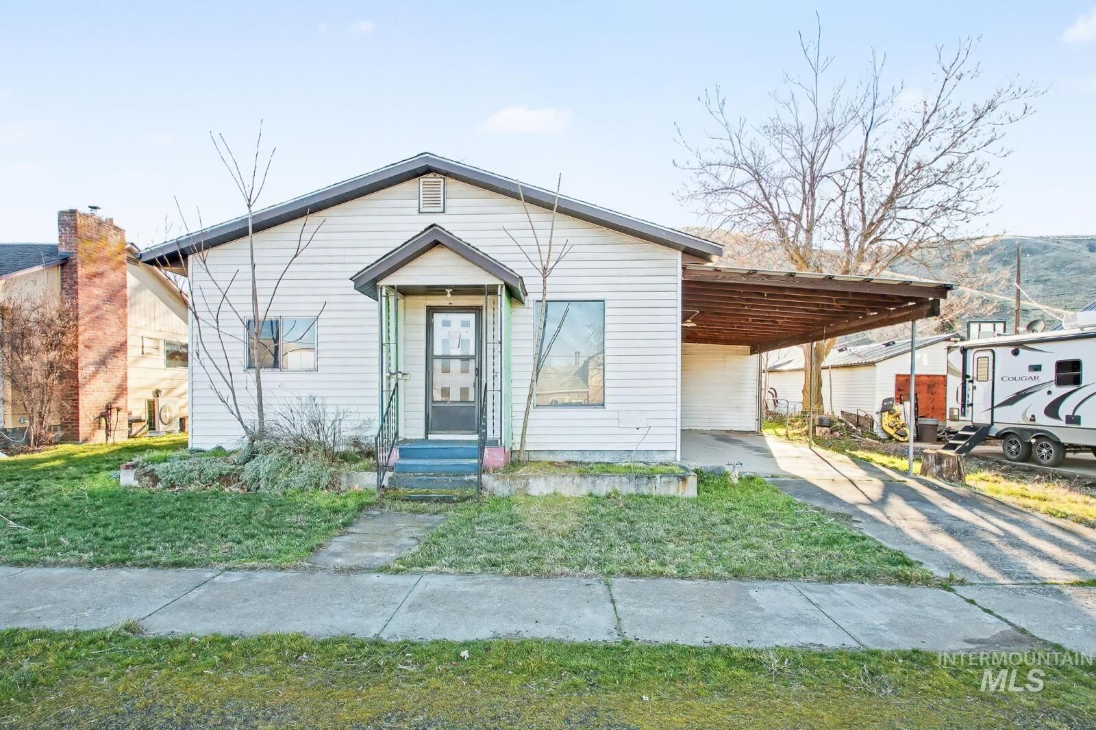 Property Photo:  332 High Street  WA 99347 