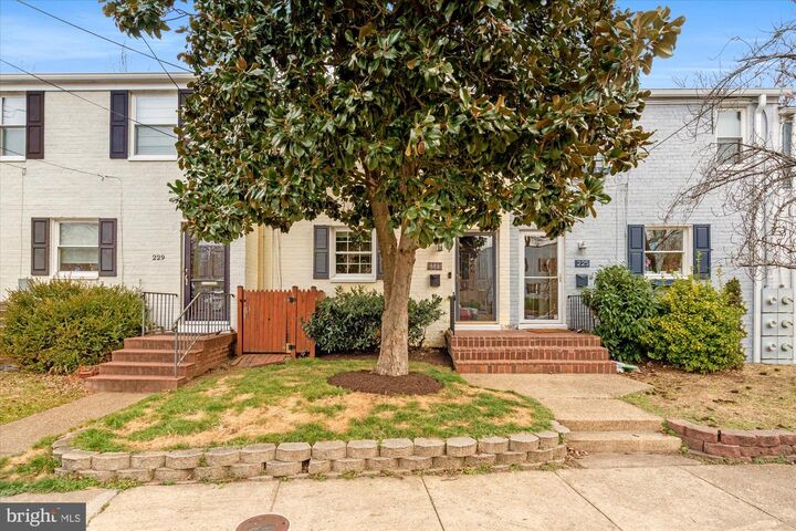 Property Photo:  227 Guthrie Avenue  VA 22305 