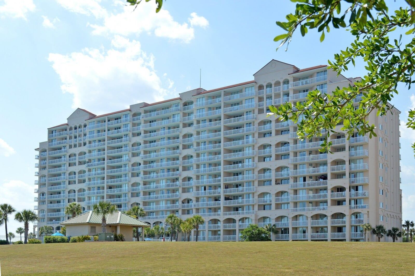Property Photo:  4801 Harbour Pointe Dr. 1203  SC 29582 