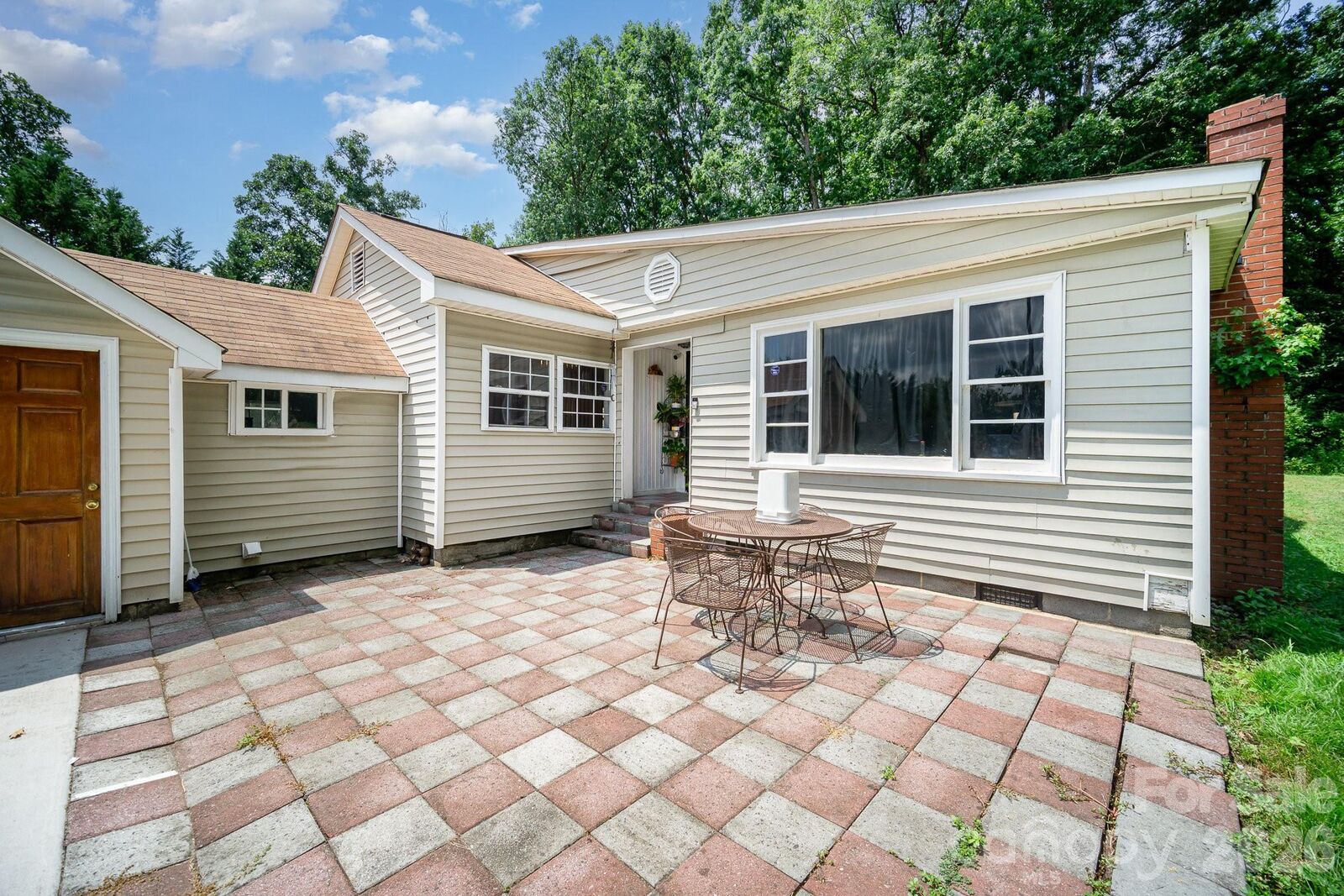 Property Photo:  5331 Beam Lake Drive  NC 28216 