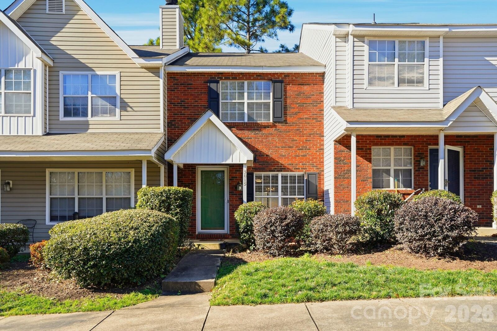 Property Photo:  3015 Summercroft Lane  NC 28269 