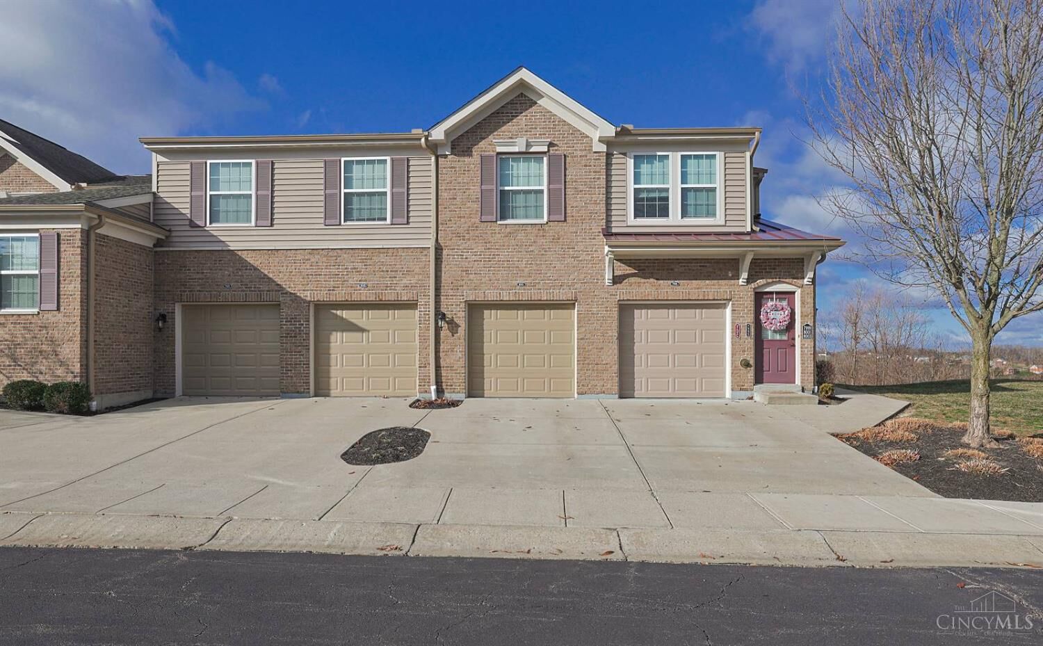 Property Photo:  8001 Oakbridge Way  OH 45248 