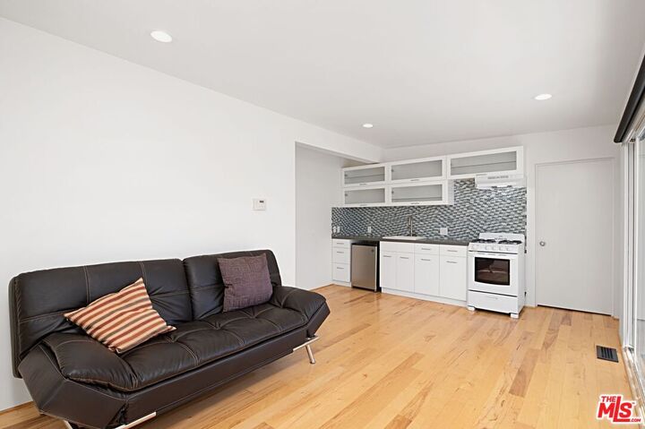 Property Photo:  32628 Pacific Coast Hwy  CA 90265 